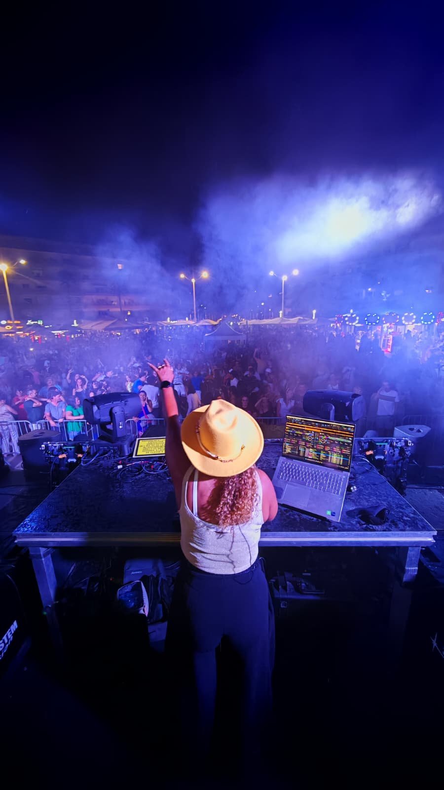 DJ Fenix live — 7